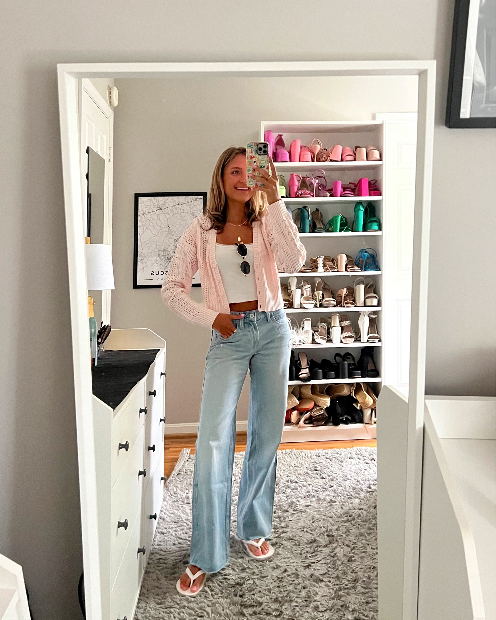 casual everyday outfit for summer to fall transition ✏️ the perfect back to school outfit or work outfit! 

use code HCOMCKENZIE for an extra 20% off Hollister.

sizing:
XS regular tops 
S sweaters 
XS regular pants 
000R jeans 