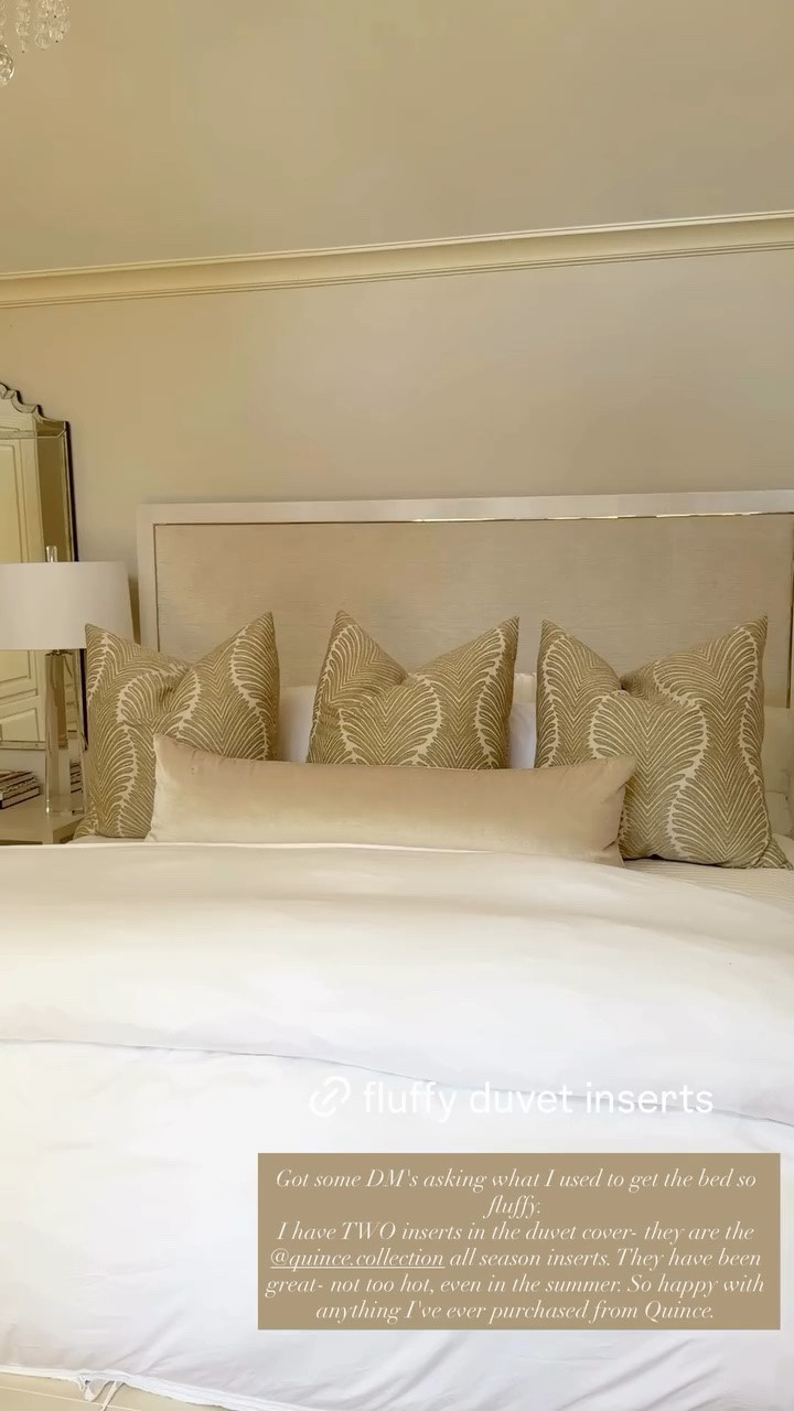 Got some DM's asking what I used to get the bed so fluffy.
I have TWO inserts in the duvet cover- they are the @quince.collection all season inserts. They have been great- not too hot, even in the summer. So happy with anything I've ever purchased from Quince.
