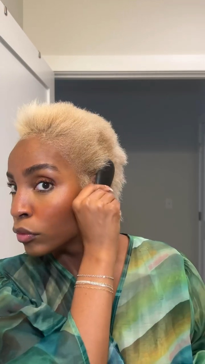 Let’s style this pixie for date night! 

#bostoninfluencer pixie haircut, pixie styling tips, pixie styling help, how to style a pixie, pixie hairstyle, black women with pixies