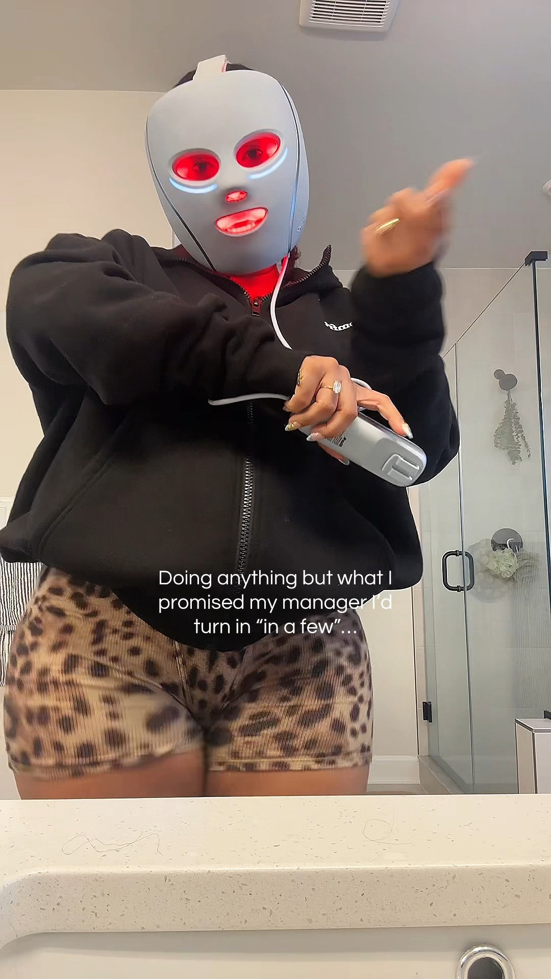 Doing everything except what I said I was about to do… but at least I’m glowing and de-bloating while I procrastinate 😭

vibration plate + red light mask combo has been my little daily reset lately ✨

These boxers are from the Dolce Skims collab awhile back. I can only find them from resale sites but I was able to find some great dupes! 


#LTKdayinmylife #LTKootd #LTKselfcare