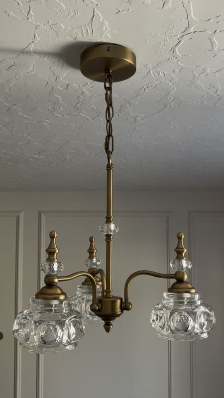 We just installed this pretty brass chandelier in a bedroom and I’m pleasantly surprised with it! The way it casts light is beautiful - almost like a crystal. 

Vintage style lighting
Antique brass
Gold finish

#LTKhome #LTKxPrime