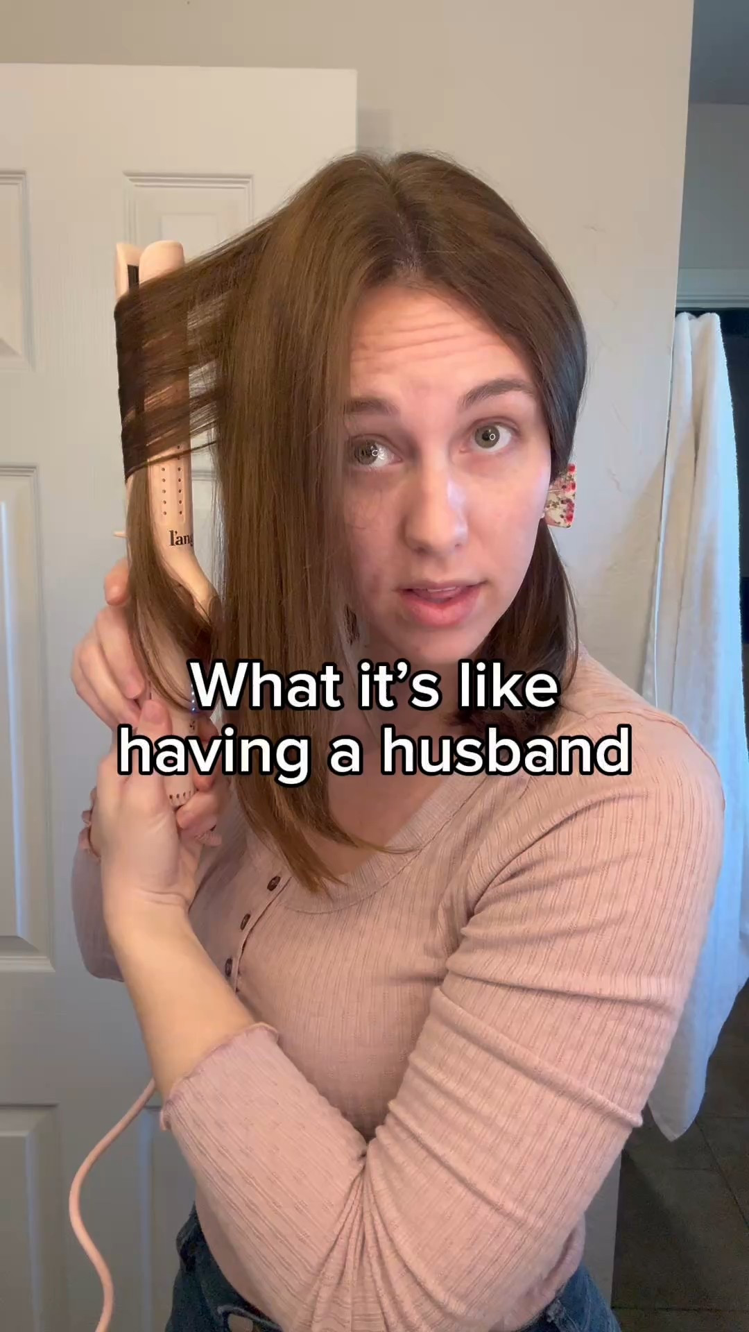 Anyone else?! 🤣 

This is the best curling iron!! I struggled using it when I had long hair but not that my hair is a little shorter, it’s great!!! ❤️ 
