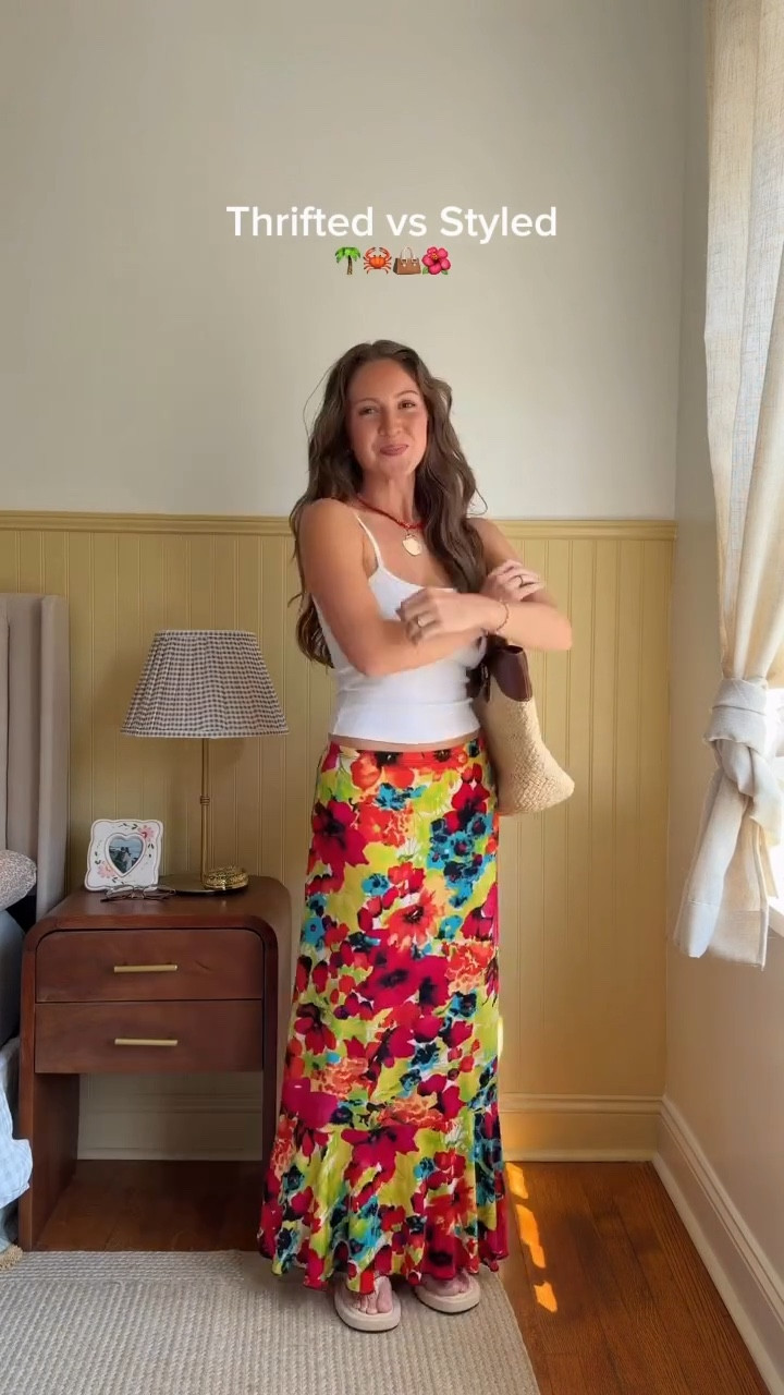 The skirt I’ll be wearing all summer long #thriftedvsstyled #thrift #summeroutfitideas