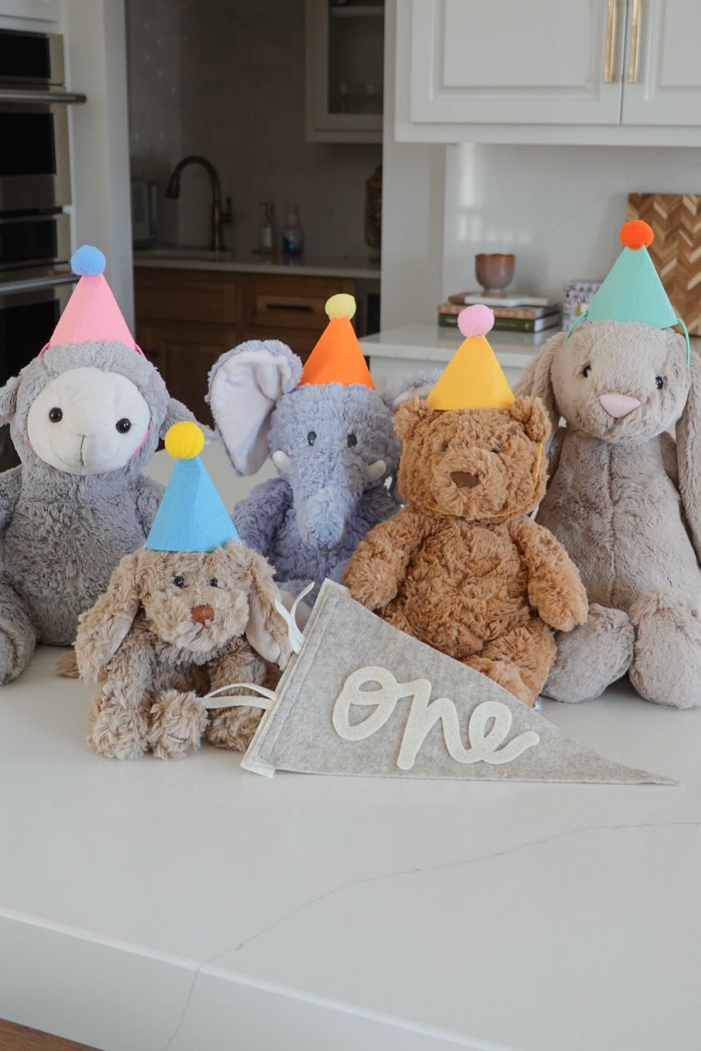 Small business baby favorite! These cute milestone felt flags are so cute for monthly photos! And the little party animal hats from Amazon are precious!

Etsy, nursery, mom, baby, newborn, decor 