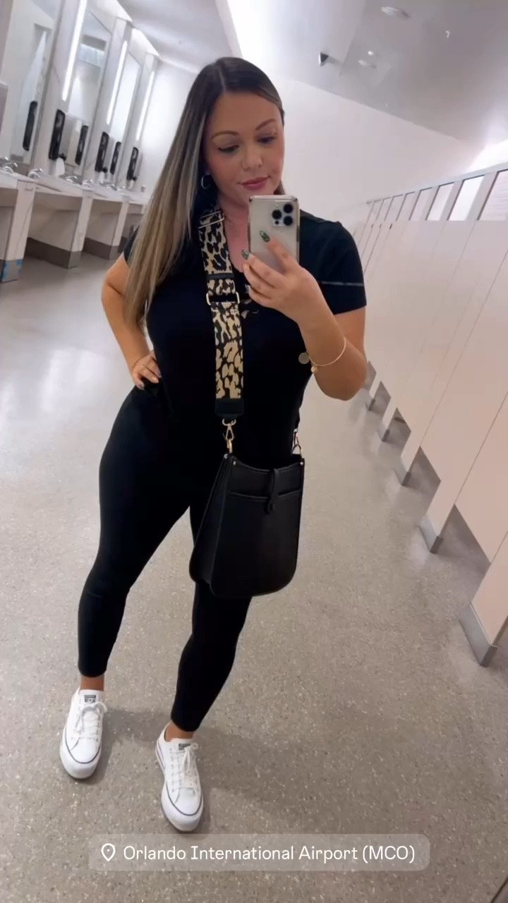 Airport outfit ✈️


#LTKFindsUnder50 #LTKTravel #LTKActive