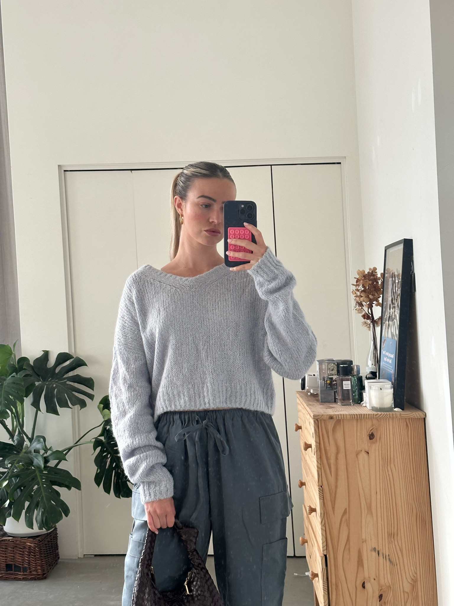 Everyday casual outfit for running errands or going into the office while remaining stylish and comfy #daylook #officestyle 