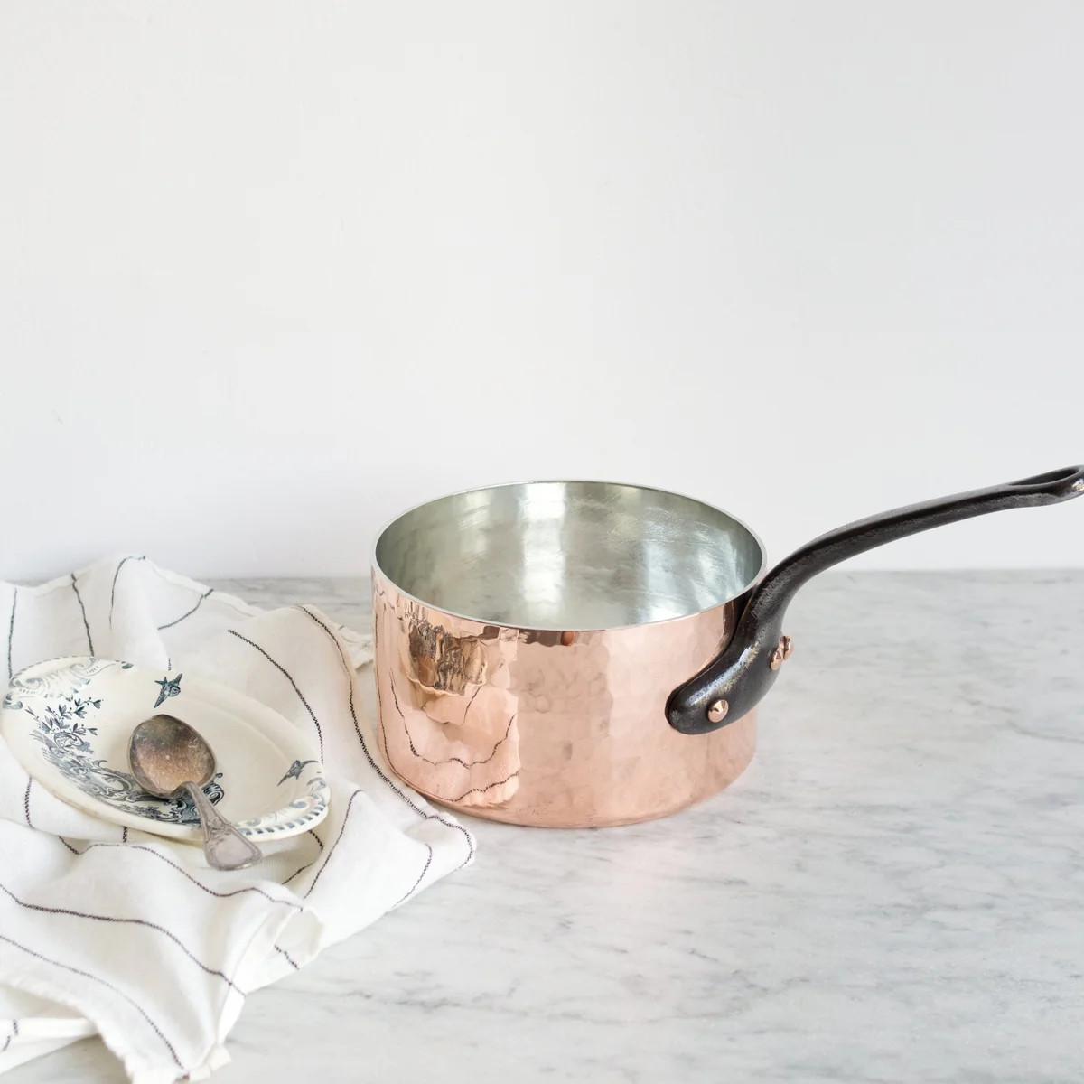 Heavy Hammered Copper Pot - the french kitchen - elsie green | Elsie Green US