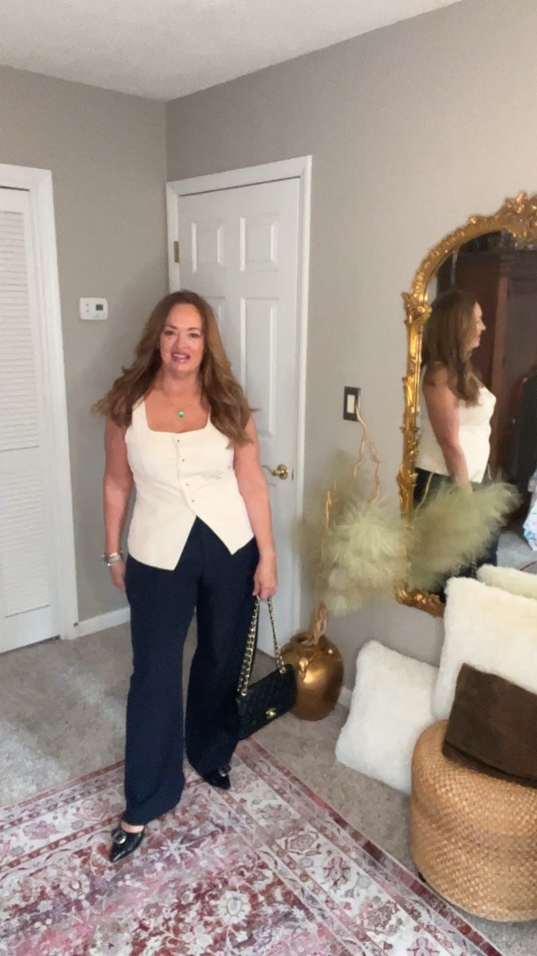 Inverted v hem on this versatile vest is giving waist definition. Available in other colors perfect for Soring.

#LTKgrwm #LTKWorkwear #LTKdayinmylife