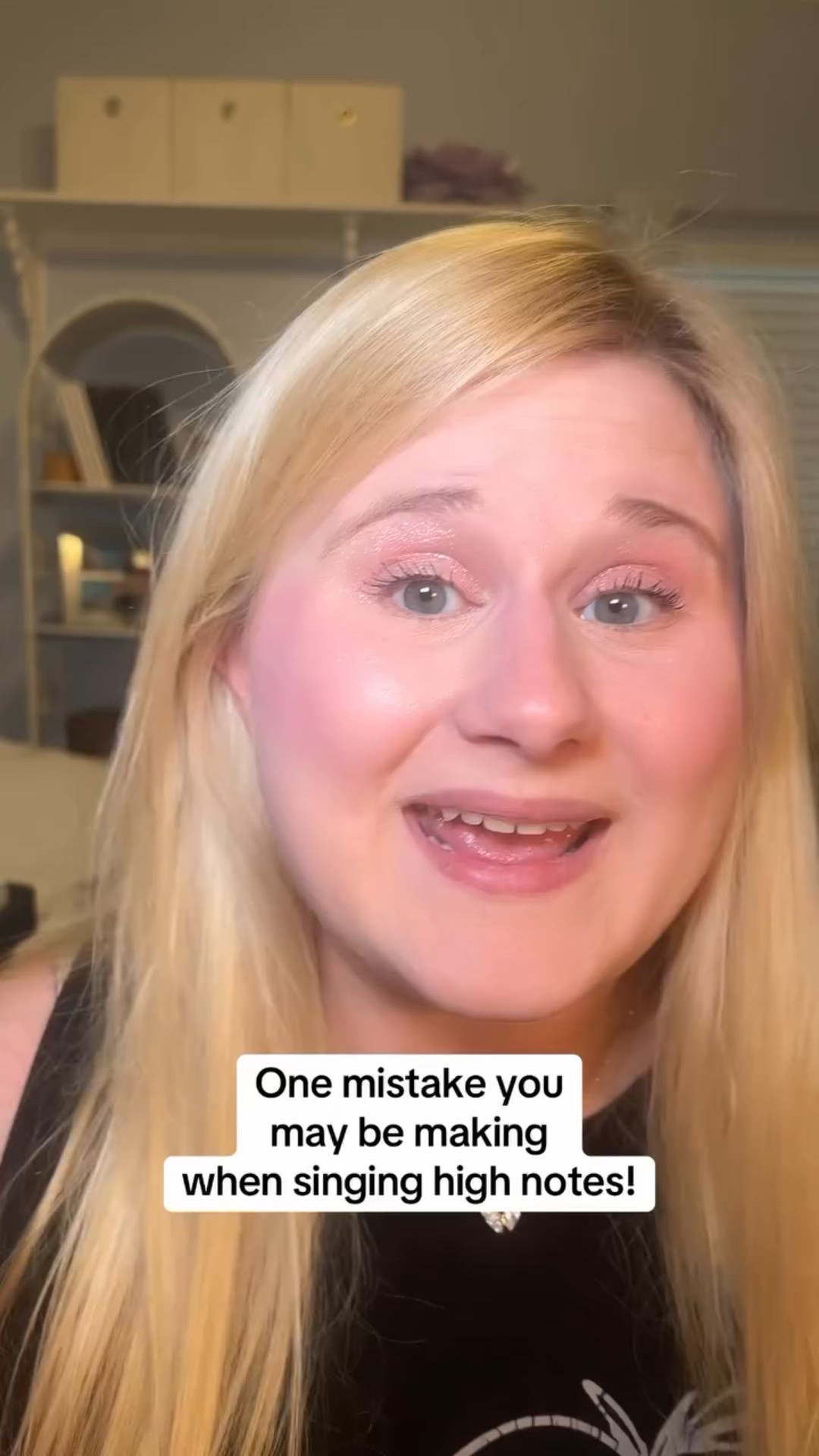 Here’s one mistake you may be making when singing high notes!! If you struggle with high notes try this instead:

Keeping your larynx neutral and relaxed instead of lifting it and spiking it up!


This is the same butterfly necklace but in silver!


#vocalcoach #singinglessons #highnotes #voicecoach #voicelessons #singer 