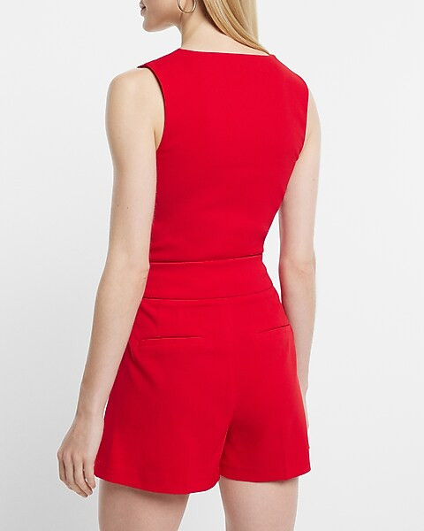 Stylist Super High Waisted Pleated Tailored Shorts | Express
