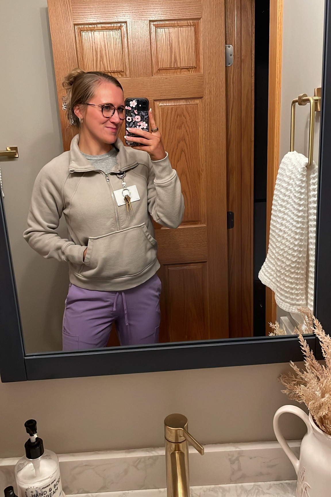 One of my favorite Lulu dupe scuba sweatshirts by 90 degree

#LTKFitness #LTKWorkwear #LTKActive