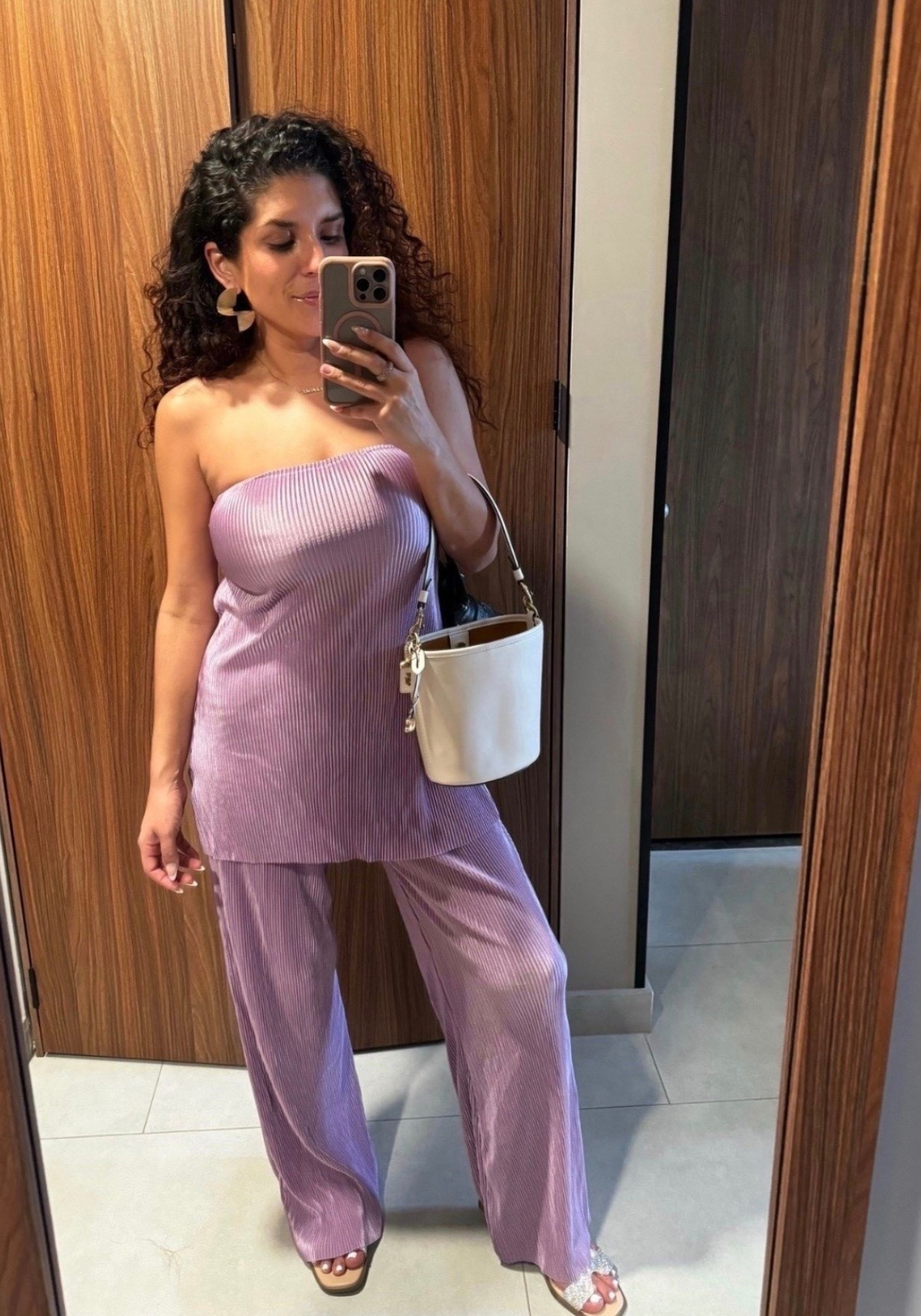 ✨A matching set that looks effortless but still feels put together 💜 The soft lilac color, flowy fit, and simple accessories make this one of those outfits you’ll reach for again and again.

#MatchingSet #VacationStyle #LilacOutfit #ResortWear #EffortlessStyle #SummerFashion #LTKStyle #OutfitInspo #NeutralAccessories #FashionFinds

#LTKootd #LTKdayinmylife #LTKSeasonal