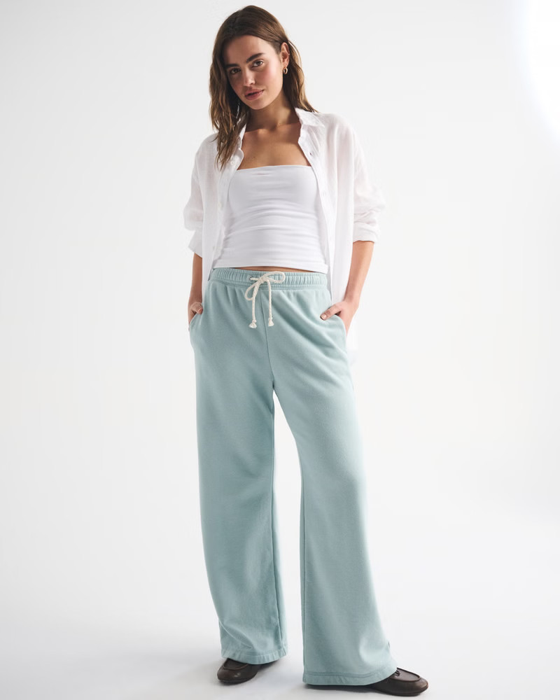 High Rise Sunday Wide Leg Sweatpant | Abercrombie & Fitch (US)