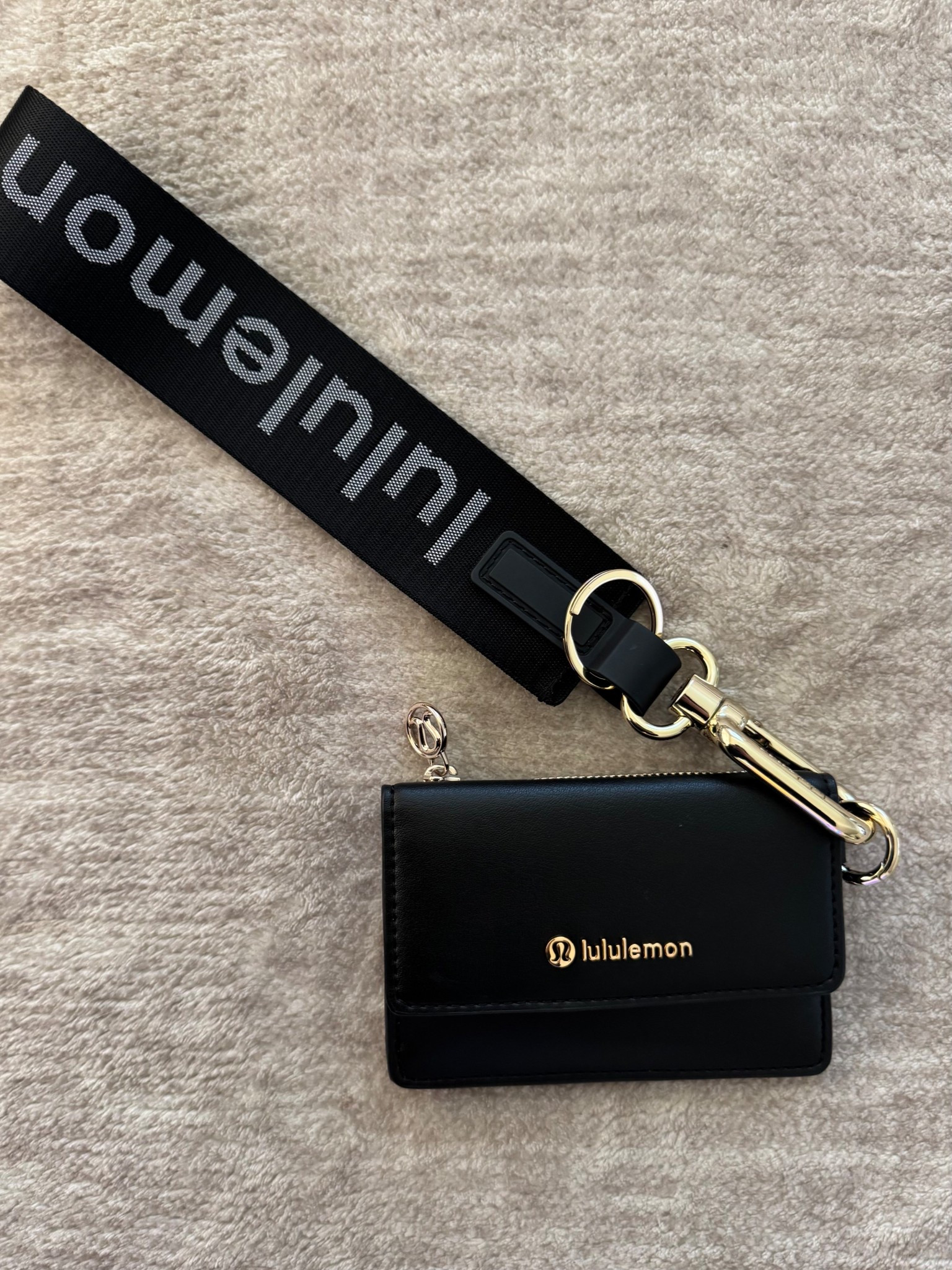 Lululemon wristlet purse keys keychain wallet 

#LTKStyleTip #LTKFamily #LTKTravel