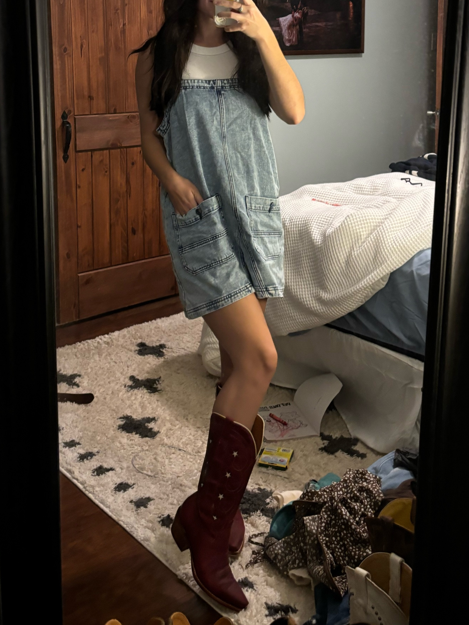 Final outfit for Morgan Wallen! Tore my room apart trying to find something that fit comfortably!! Had to leave room for the bump to breathe 😂😂 will add a Braves hat to finish it off!

#LTKBump #LTKFamily #LTKStyleTip