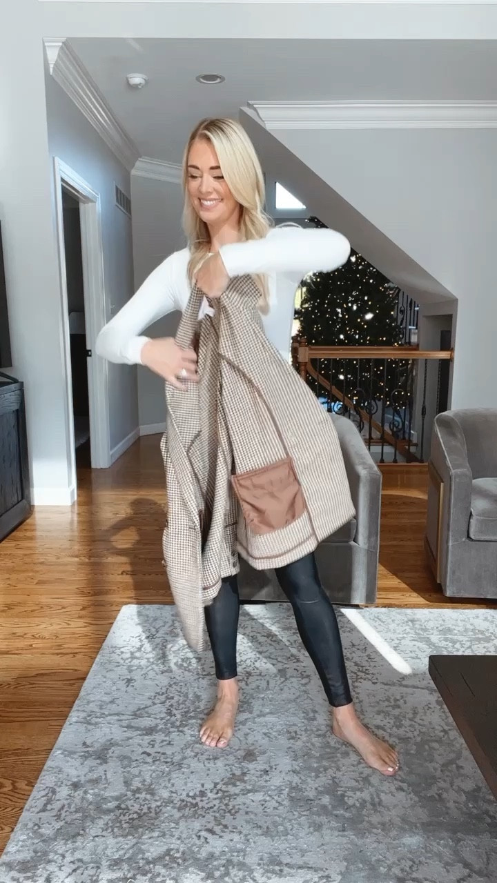 Wearing a small in blazer (true to size), medium in bodysuit (sized up one for more length) & small in leggings

Fall outfits, holiday outfits, blazer, blazer outfit, thanksgiving outfits, boots, leggings, faux leather leggings, spanx leggings

#LTKHoliday #LTKSeasonal #LTKfindsunder50