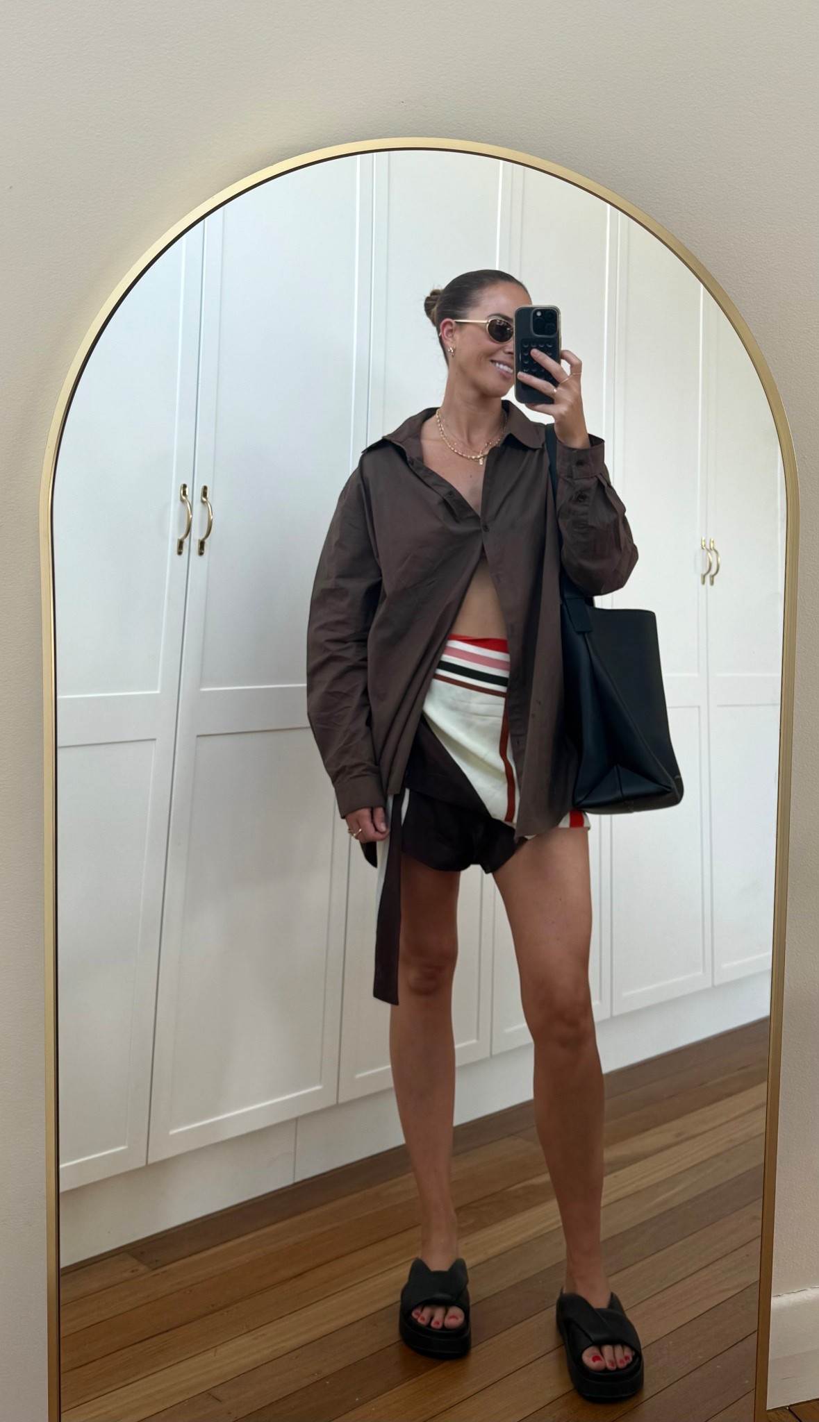 My OOTD ❤️ featuring my forever faves from @status_anxiety — sunnies, bag and shoes all on repeat since the day they arrived.
Shirt: Number 31
Skort: Sir the label size 3