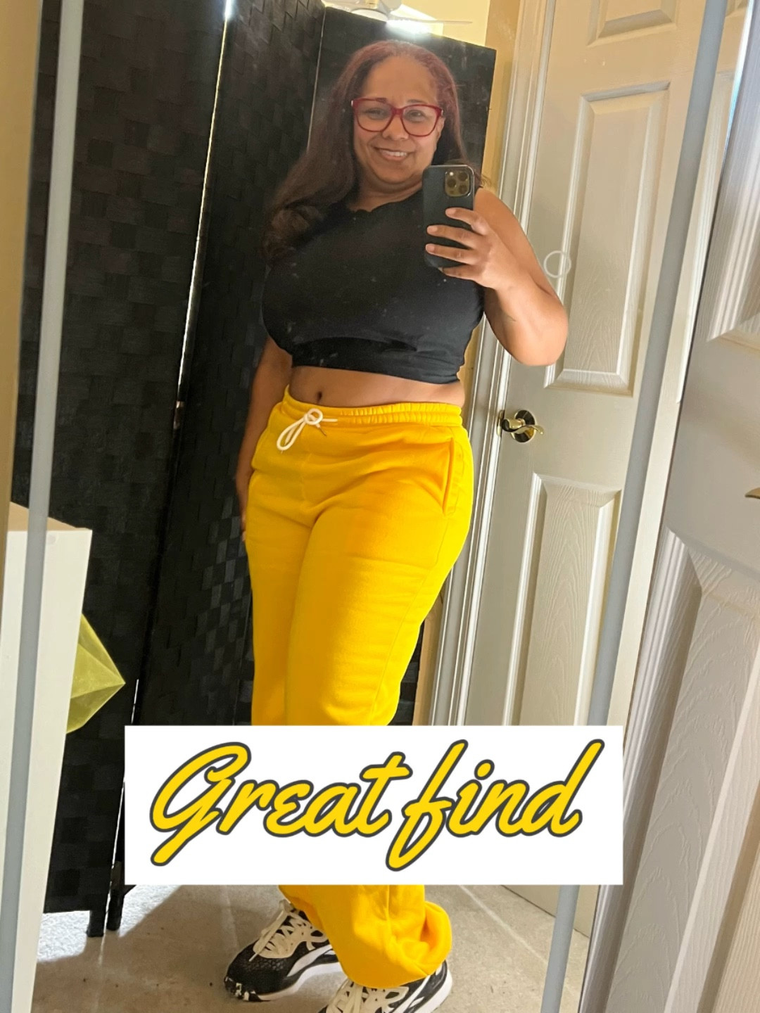 Sweatpants and crop top outfit

Yellow Sweatpants Women High Waist Baggy Fleece Loose Lounge Wear with Pockets

 Black Crop Top Athletic Shirts for Women Sleeveless Workout Shirts

#LTKmidsize #LTKVideo #LTKworkwear