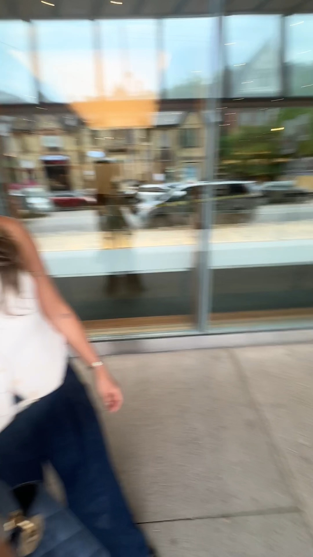 What we wore to the art gallery 🖼️