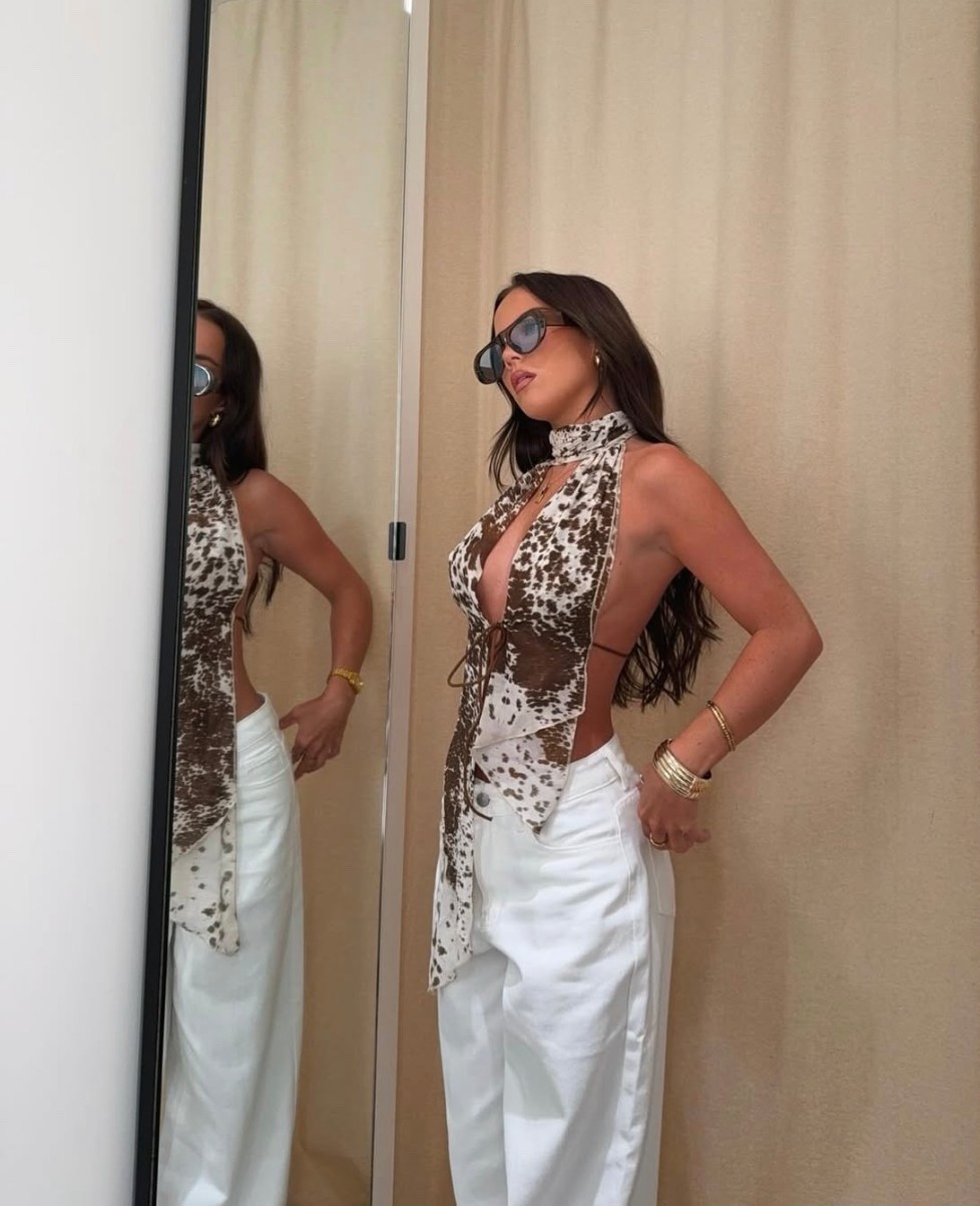 Easy chic outfits - white jeans 

#LTKstyletip