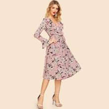 80s Knot Side Ruffle Trim Floral Dress | SHEIN