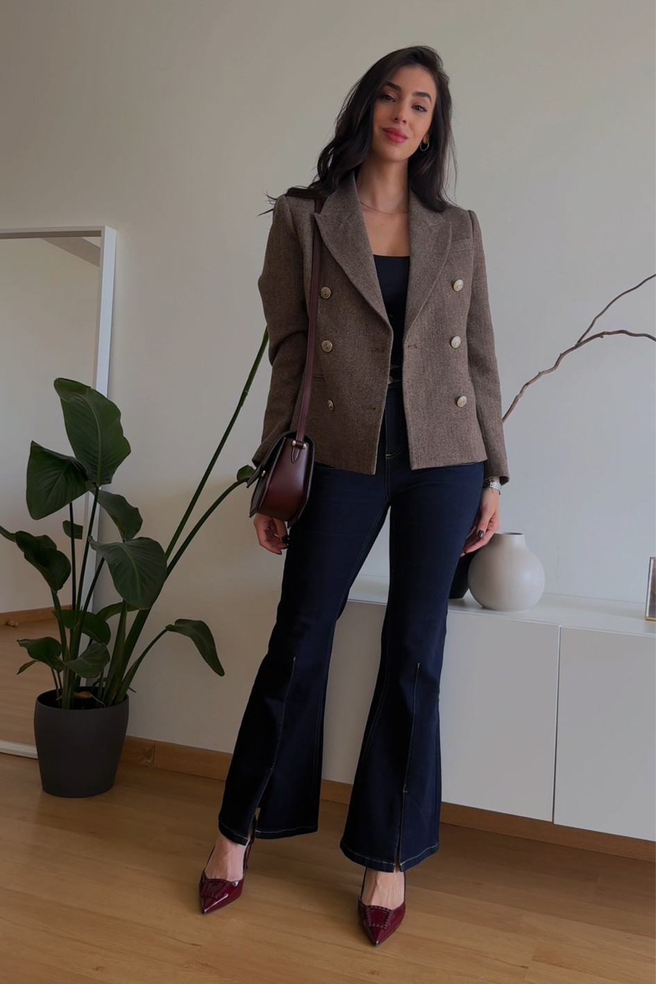 OUTFITS DE OFICINA OTOÑO 2024 
Parte 1/4

No podéis negarme que esta blazer es la más bonita que vais a encontrar este otoño 🤎

#LTKeurope #LTKautumn #LTKworkwear