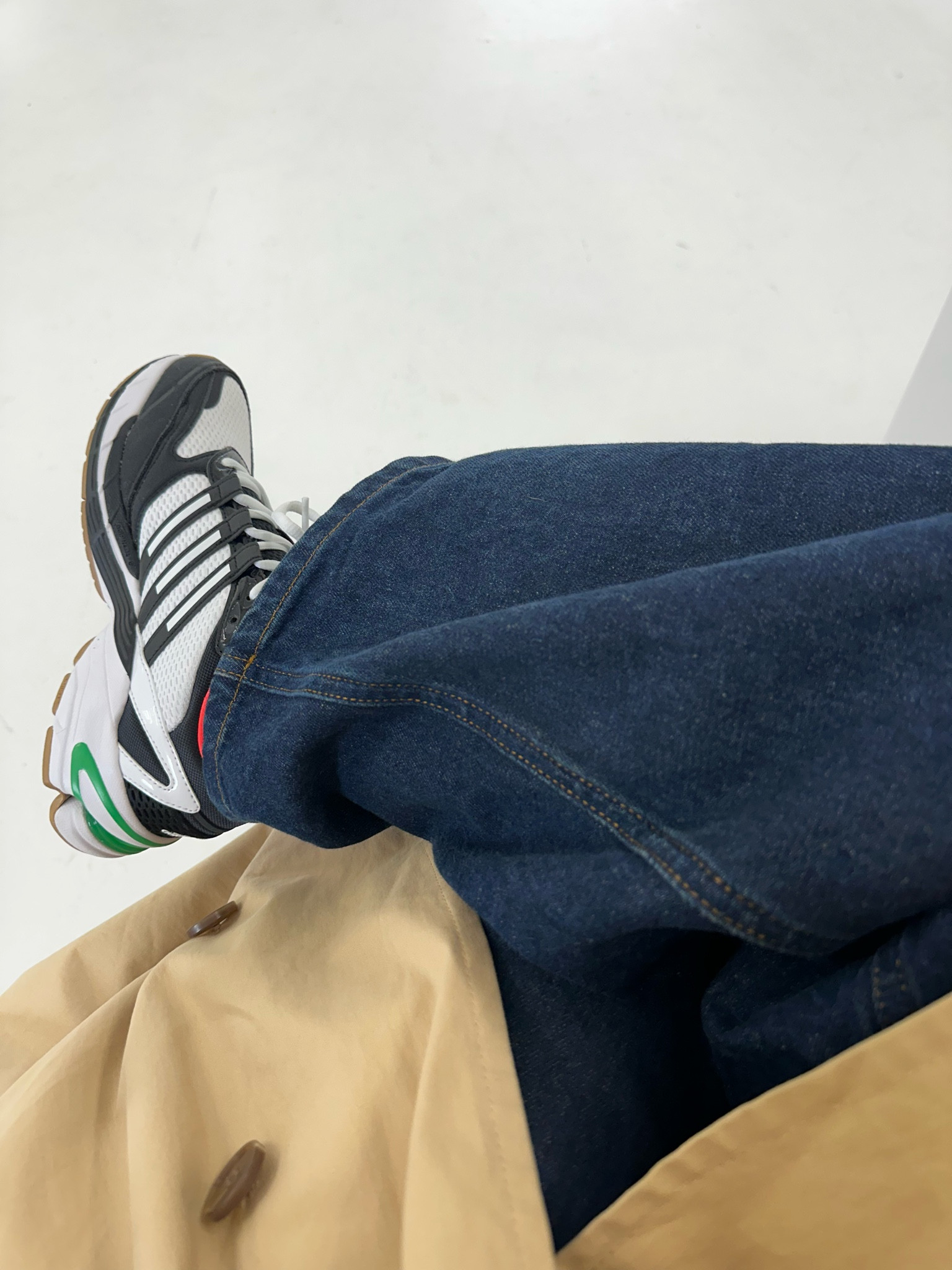 Another sneaker for the win #sneaker #adidas #adidassneaker #adidasxirak #denim #trench #comfy #sale #sneakersale #adidassale 

#LTKFindsUnder100 #LTKShoeCrush #LTKSaleAlert