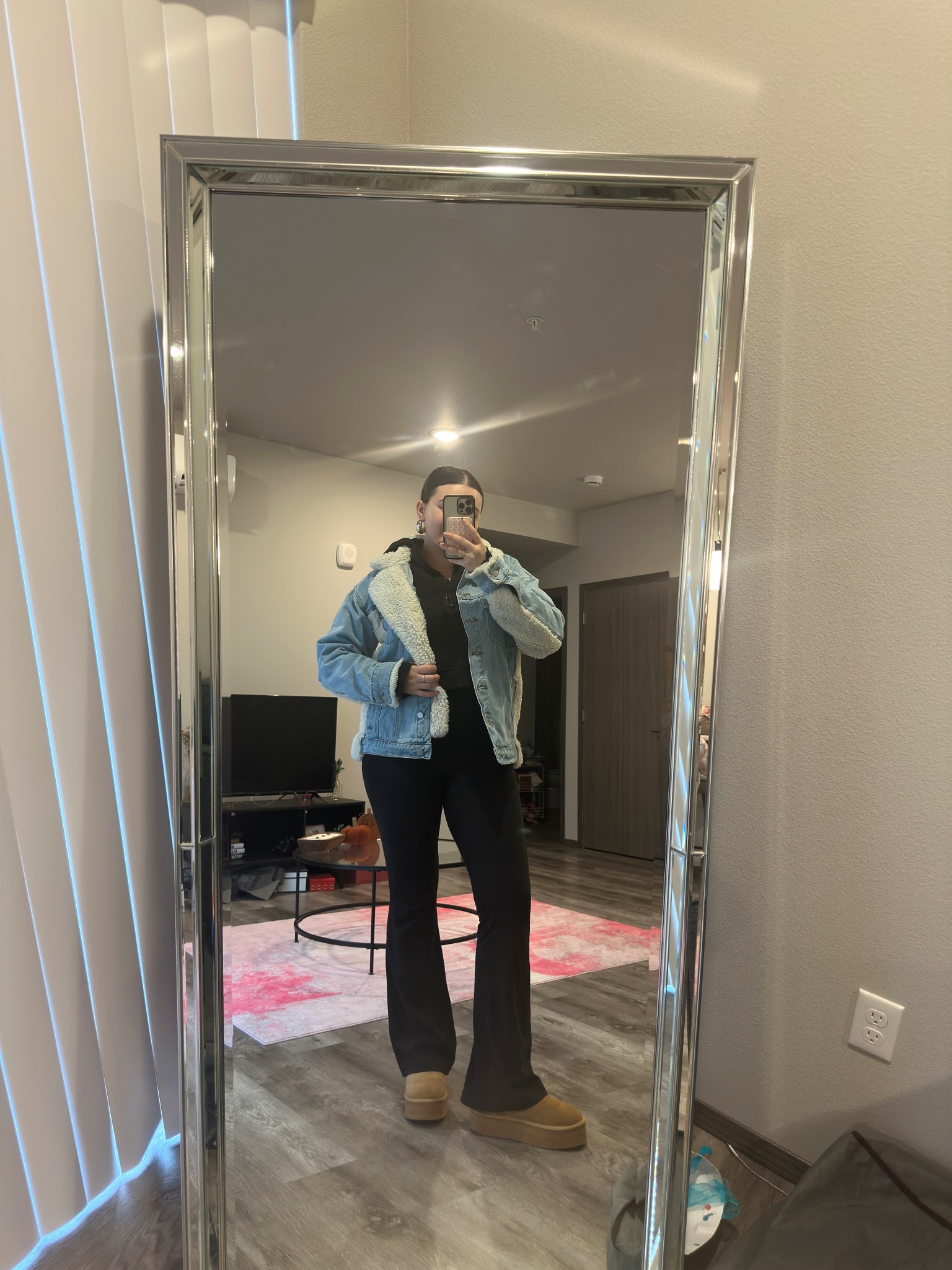 What I wore to do some small business Saturday shopping! I love this Sherpa trucker jacket for fall, it’s super cozy and it kept me warm 🤗

I’m wearing a size 8 hoodie, size L jacket, size 8 leggings and size 9 boots

#LTKSeasonal #LTKFindsUnder100 #LTKootd