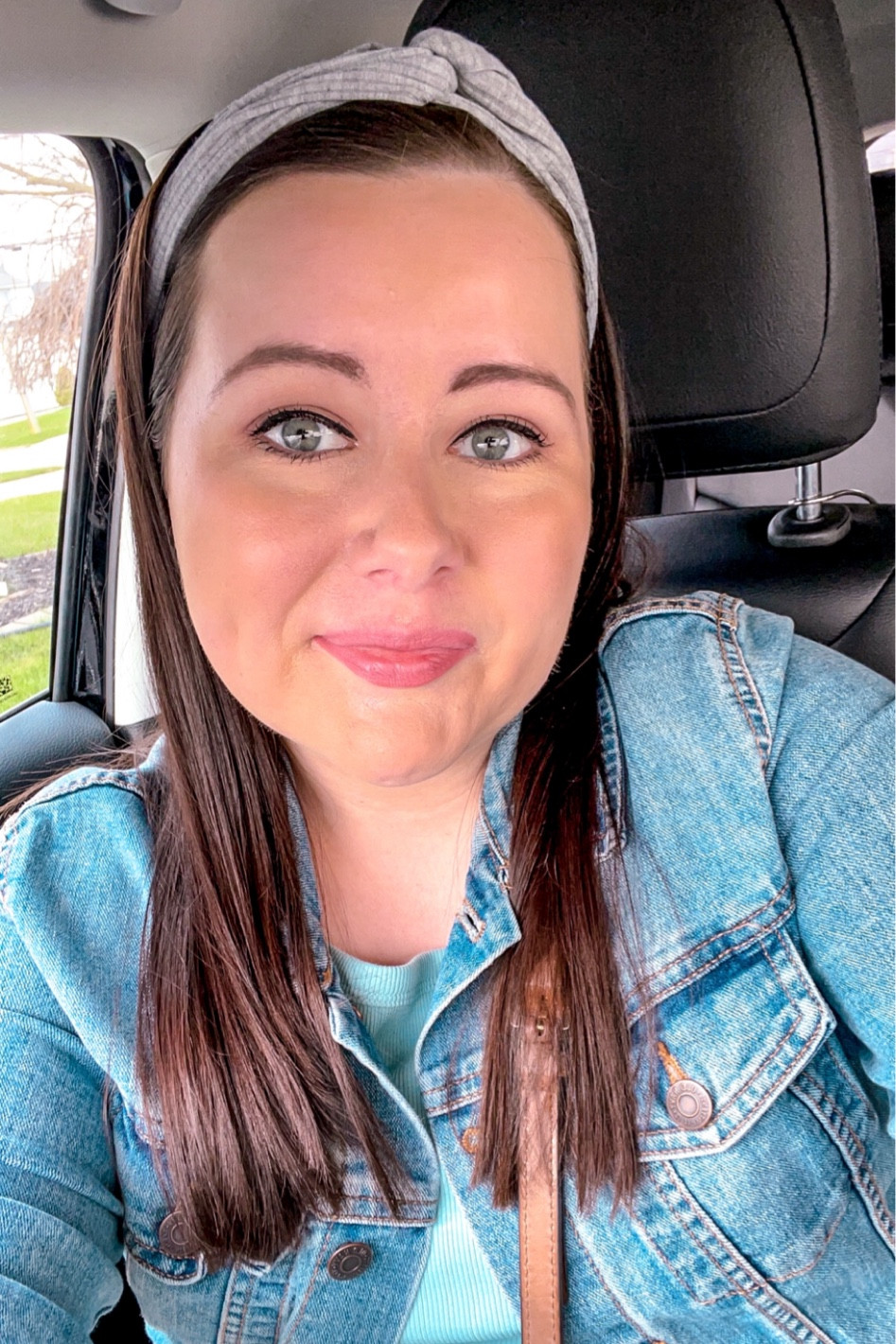These soft, stretchy headbands are perfect for teaching. They are super comfortable and great for all day wear! They come in multiple colors.

Teacher Outfit, Hair Accessory

#LTKfindsunder50 #LTKstyletip #LTKGiftGuide