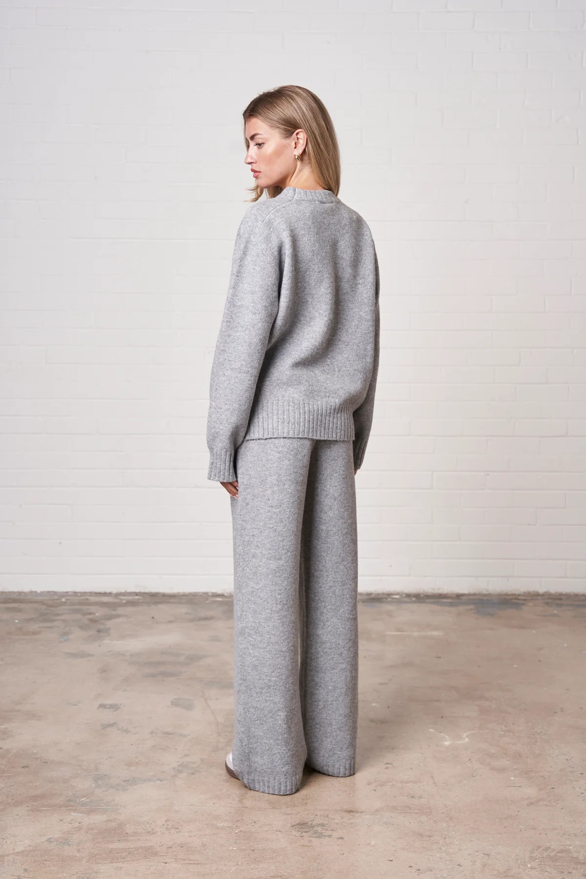 FLUFFY KNIT EMBLEM EMBROIDERED JOGGER - GREY MARL | The Couture Club