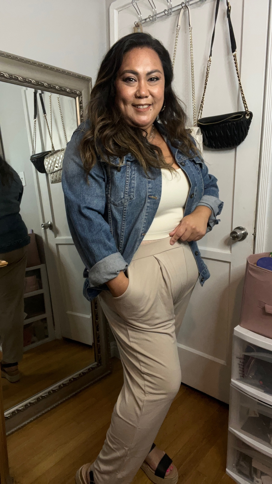 Styling comfy pants for the day 🕶️☀️

#LTKSeasonal #LTKcurves #LTKstyletip