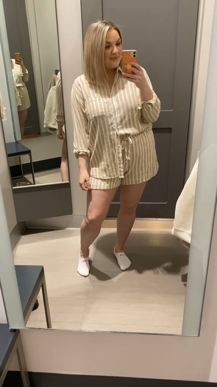 This set is 🤌🏻🤌🏻 There are so many ways that you can style each piece; together or separate. There are SO many color options, and you truly can’t go wrong. Each piece runs tts I’m



#LTKSeasonal #LTKMidsize #LTKStyleTip