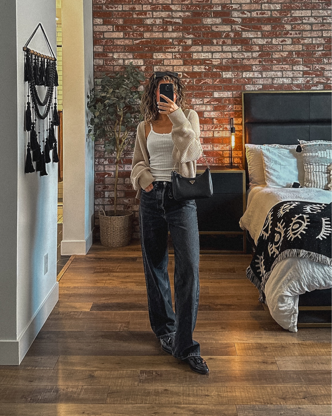 SUMMER TO FALL TRANSITIONAL OUTFIT IDEAS 🖤

#LTKSeasonal #LTKshoecrush #LTKstyletip