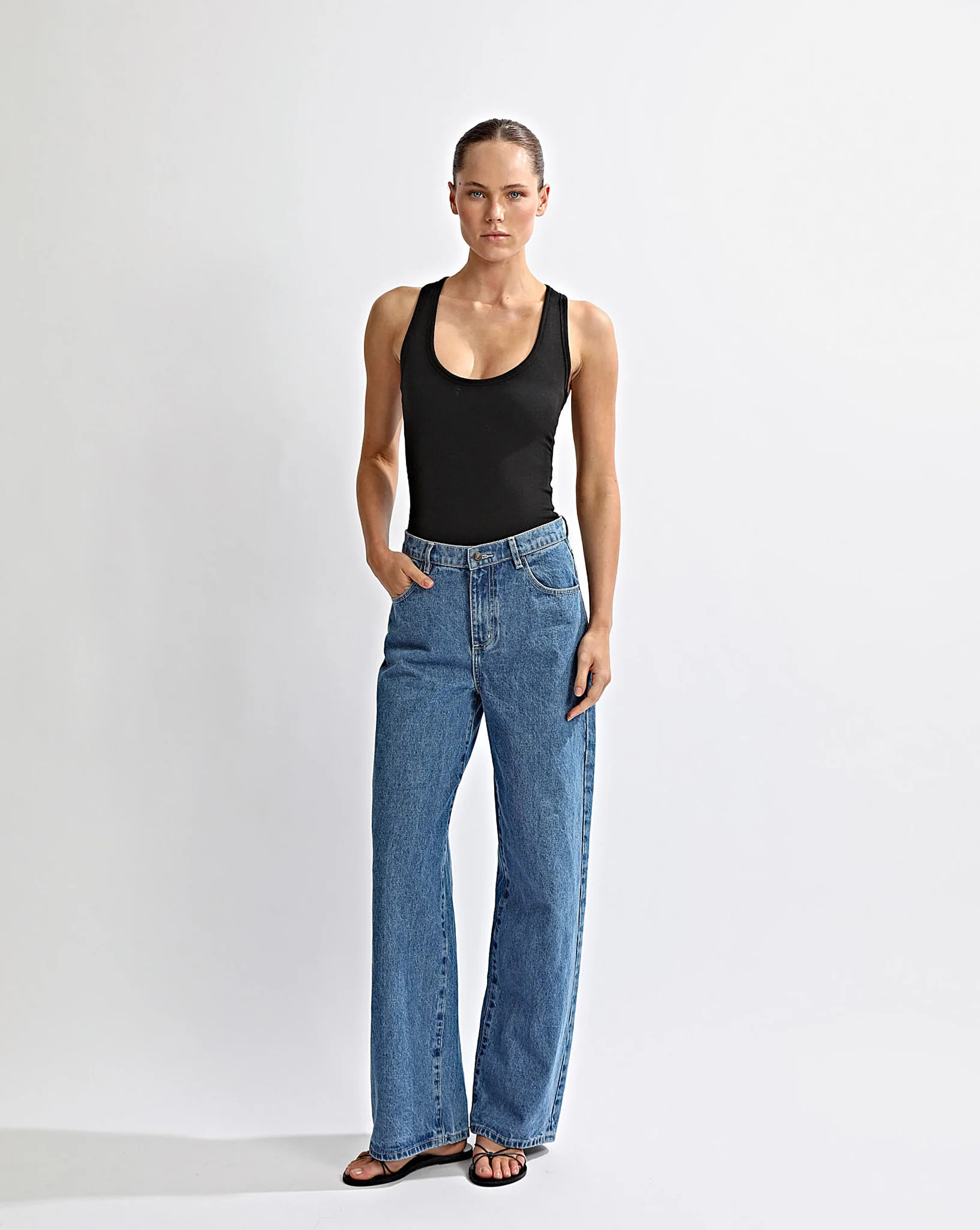 Amelia Tank Black | One Mile