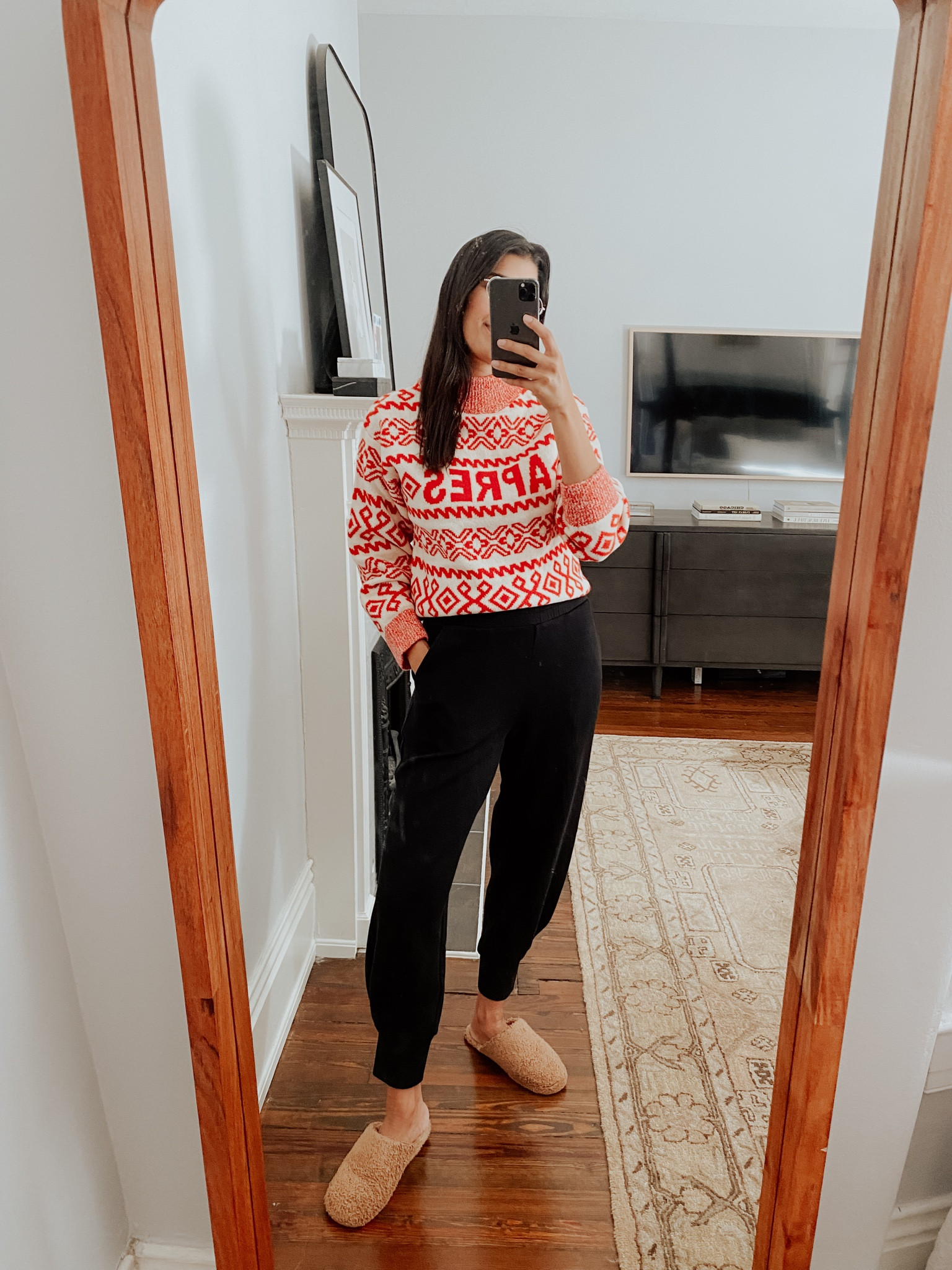 Weekend mode! Sized down in sweatshirt (XS) and TTS in joggers (S)

#LTKHoliday #LTKstyletip #LTKfindsunder50