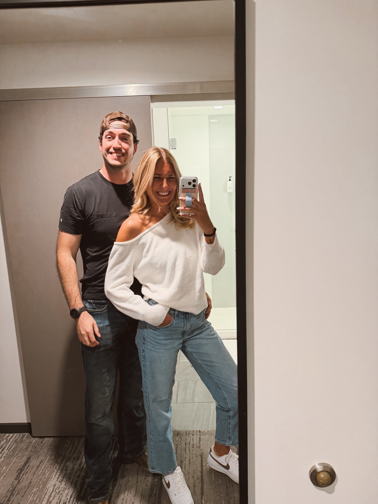 Country concert outfit to see Colter Wall!! 
New Walli phone case came in!!Code: HAMMER10 for 10% off of your order!! 

#LTKTall #LTKMens #LTKBeauty