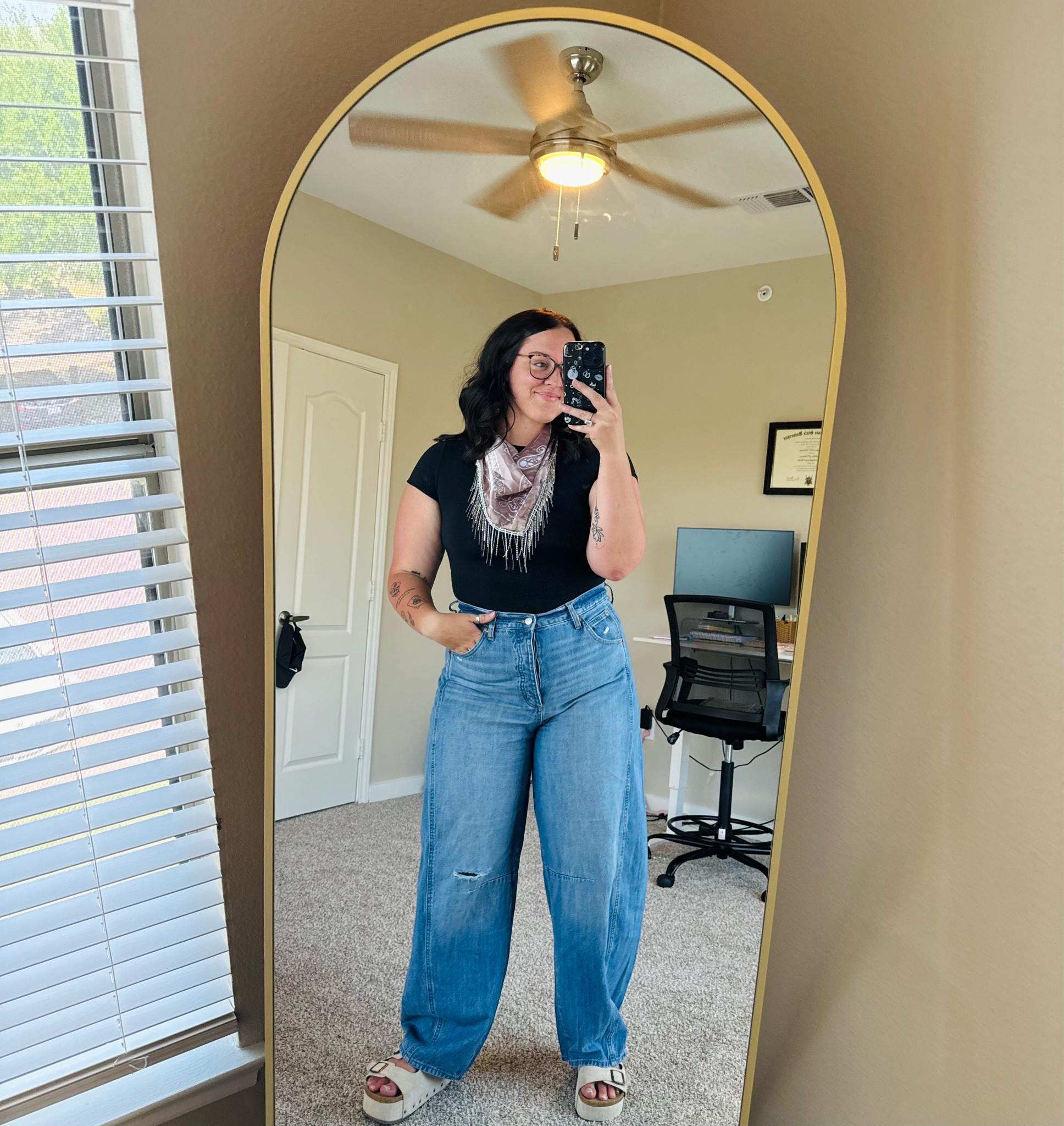 Casual OOTD 🖤✨🍒 
Top: L 
Pants: 14 
Platform Sandals: 11 - fit true to size 


#LTKFindsUnder50 #LTKStyleTip #LTKMidsize