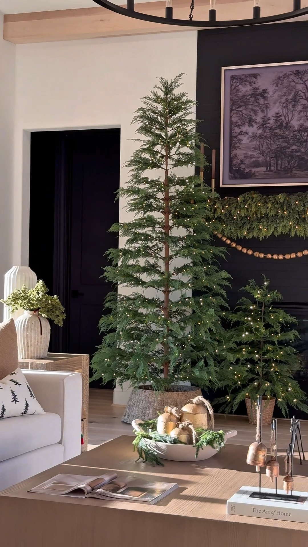 Love this Christmas tree so much! It’s so beautiful you could style it without ornaments and it would still steal the show. 🎄 Available in two sizes — perfect for any space! #AmazonFinds #ChristmasDecor #HolidayHome #AmazonHome #ChristmasTree
