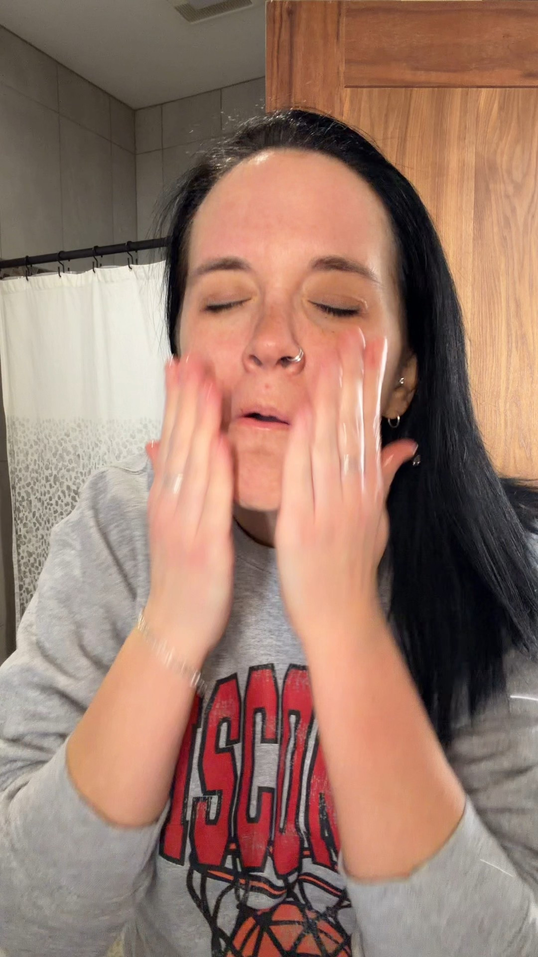 Morning makeup + skincaree

#LTKgrwm #LTKmomlife #LTKdayinmylife