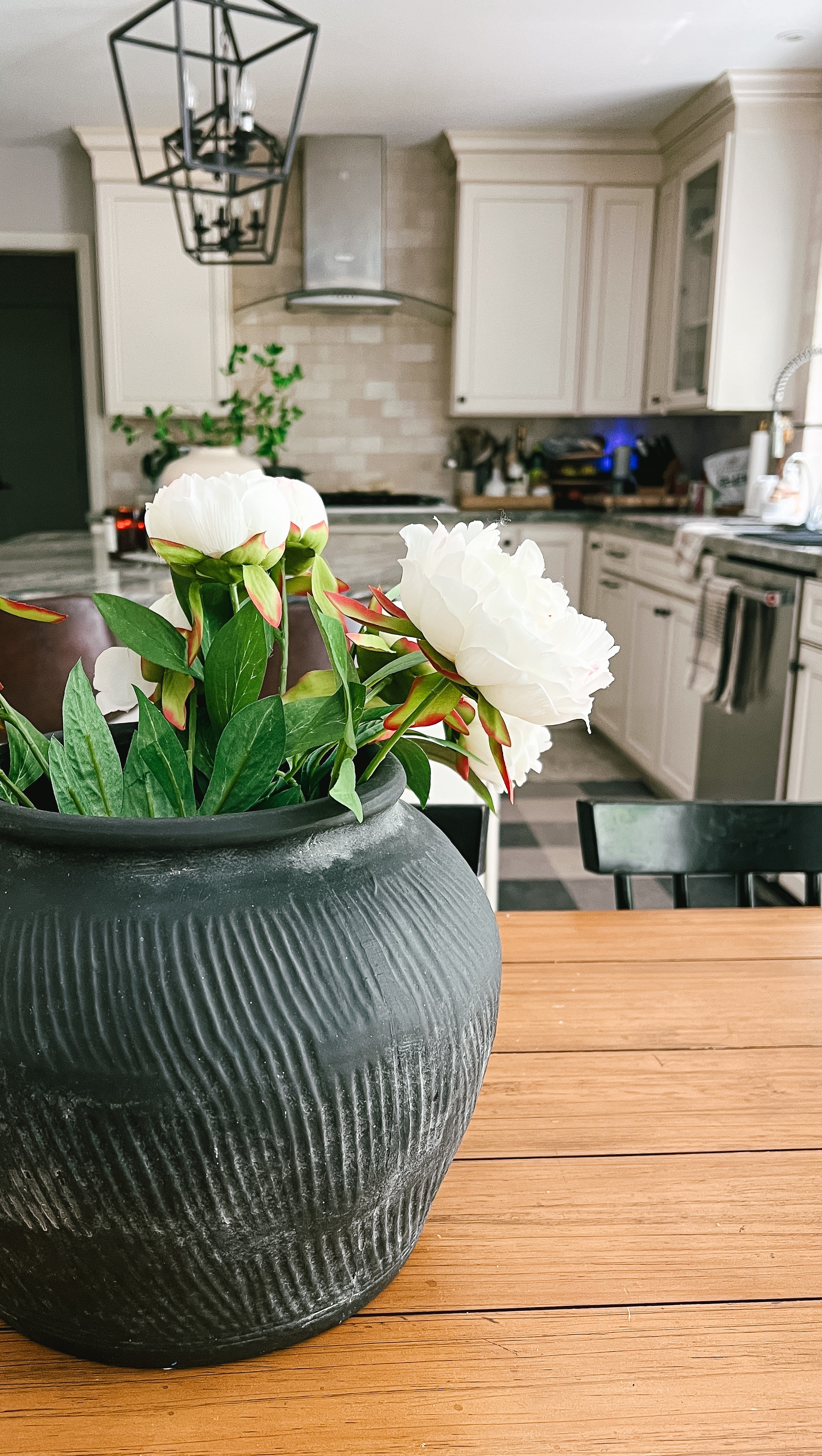 Spring home tour 

#LTKSeasonal #LTKSummerEdit #LTKHome