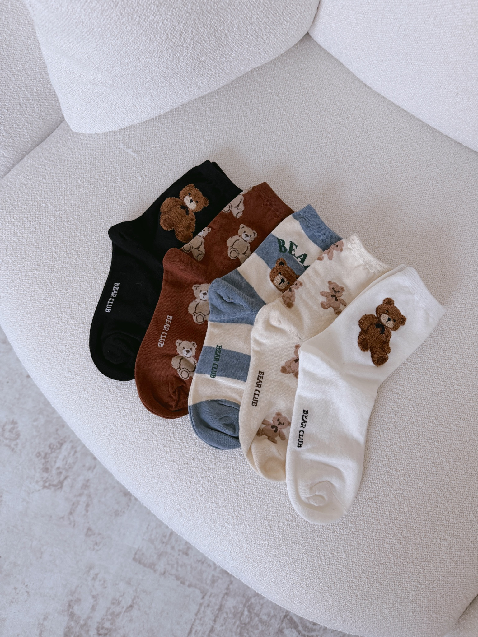 Obsessed with the Ralph Lauren vibes of these socks! 

 #LTKootd #LTKMidsize #LTKFindsUnder50
