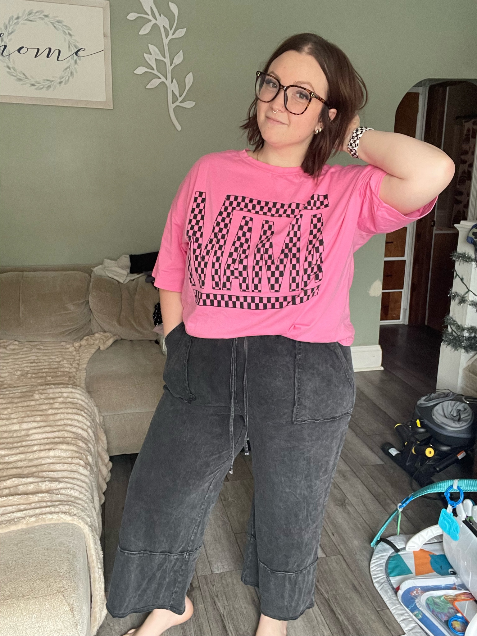 Such a cute and comfy spring outfit! 💗 

These pants are super stretchy and will maych any shirt 

#LTKPlusSize #LTKStyleTip #LTKMidsize