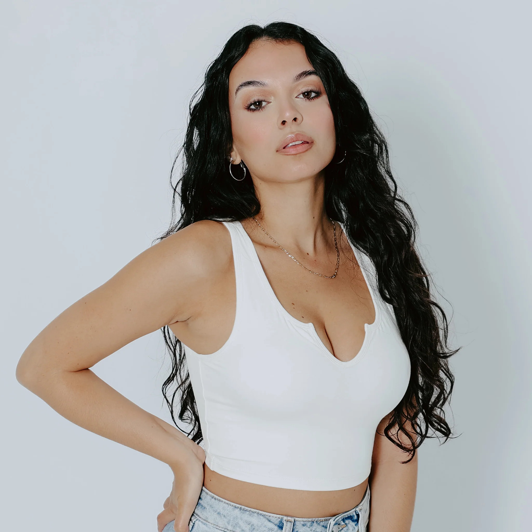 V Cut Brami (Crop) 2.0 | Klassy