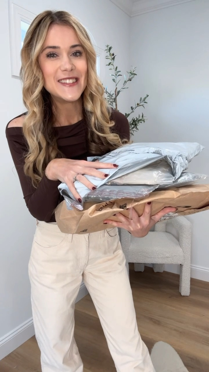 Amazon haul! These pieces are perfect for Thanksgiving and easy to style! Thanksgiving outfit, fall outfit, fall fashion.

#LTKVideo #LTKFindsUnder50 #LTKStyleTip