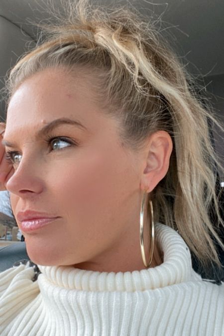 I have always worn big hoops since high school. If I’m not wearing diamond studs, then it’s hoops😂.  I own every single pair that I linked. I dress extremely casual and when I add my hoops I feel a little dressier & put together. I always buy my hoops and other affordable jewelry here❤️

#LTKU #LTKover40 #LTKfindsunder100