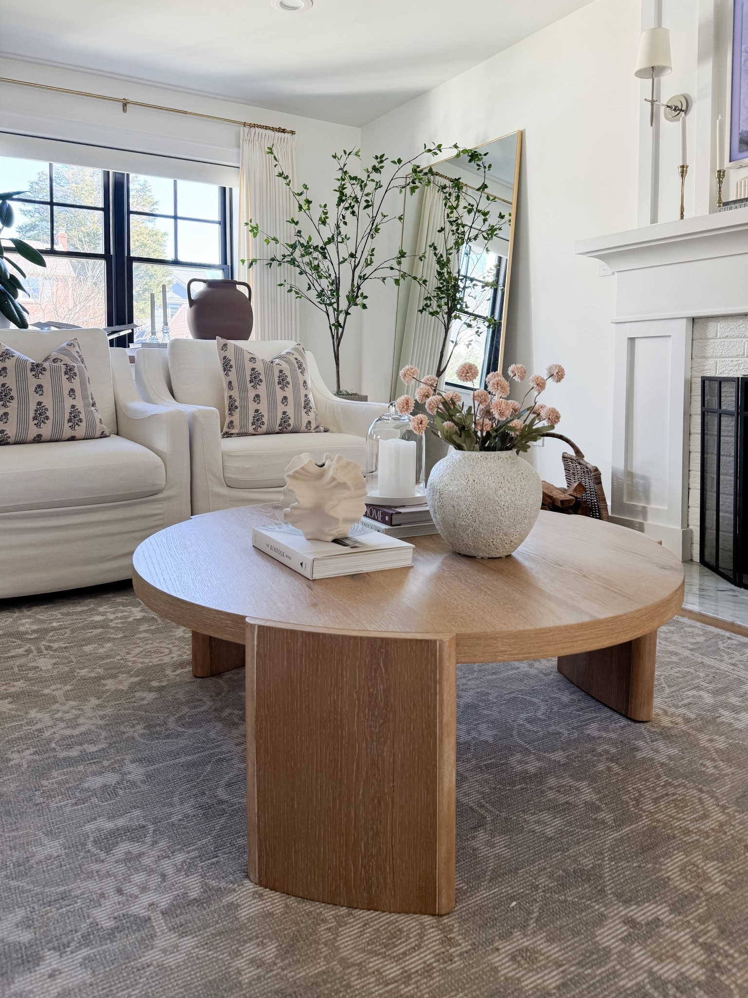 Neutral living room design - look for less! Amazon home and target home finds 

#LTKHome #LTKSaleAlert #LTKdayinmylife