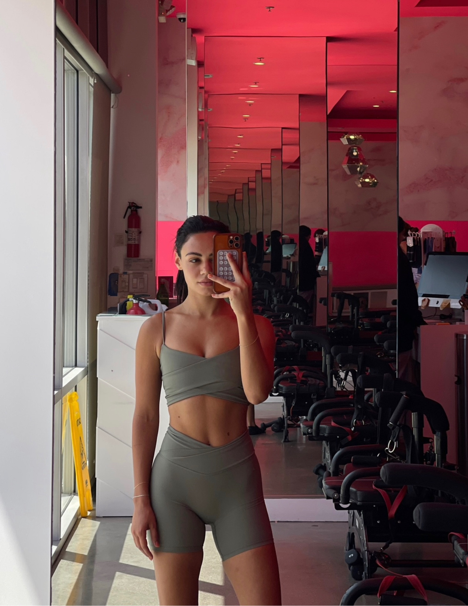 adanola UK green workout set #workoutwear #olivegreen #adanola

#LTKunder50 #LTKFind #LTKSeasonal