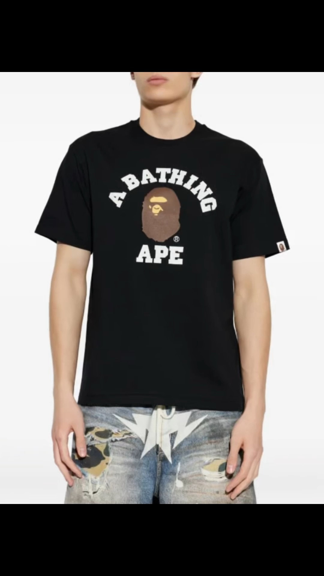 A BATHING APE®
logo-print T-shirt

#LTKMidsize #LTKPlusSize #LTKBeauty