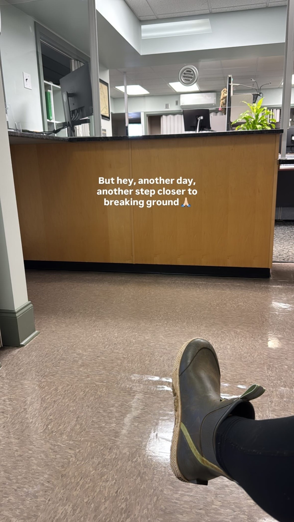 Spent the morning running errands for our home build! 🏠 It’s been super chilly here today so sharing my favorite OOTD - my fave leggings (SO SOFT and don’t ride down) and my fave boots! I live in these for chores, going out to our land, playing in the yard - LOVE THEM for basically everything. Plus, my favorite tshirt (comfort colors!!!) and the flannels I live in (these may shock you 🙃) that can be found in the men’s section!

#LTKgrwm #LTKdayinmylife #LTKootd