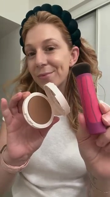 #ad

Serving up sun-kissed skin with the NEW @benefitcosmetics Hoola Wave Cream Bronzing Balm—only at @hsn right now!
This bundle includes the dreamy balm and the WaveMaker brush, and let me tell you… it’s giving golden hour glow all day long.

Waterproof, smudge-proof, and packed with nourishing ingredients like jojoba, shea butter, and avocado oil—plus the brush blends like a dream for that seamless, sunkissed finish.

Catch the wave while it’s hot!

#HSNExclusive #BenefitCosmetics #HoolaWave #BronzeBabe #CreamBronzer #MakeupReel 
#HSNfluencer
#loveHSN

#LTKBeauty #LTKmorningroutine #LTKgrwm